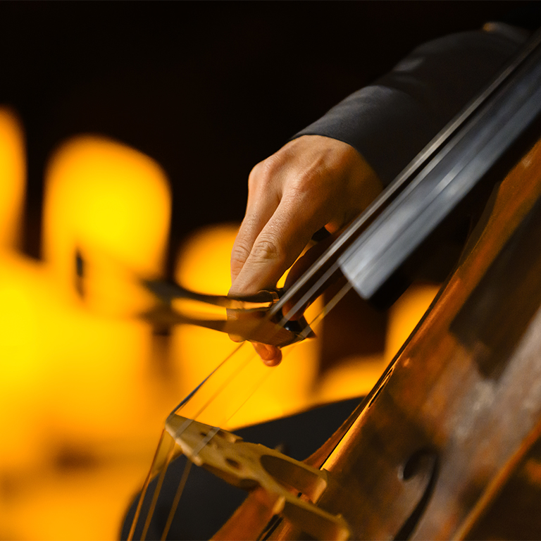 Candlelight Christmas Carols on Strings